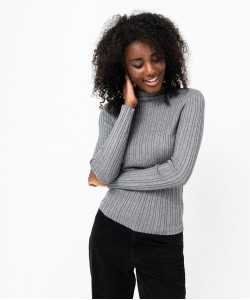 Pull en maille côtelée à col montant femme